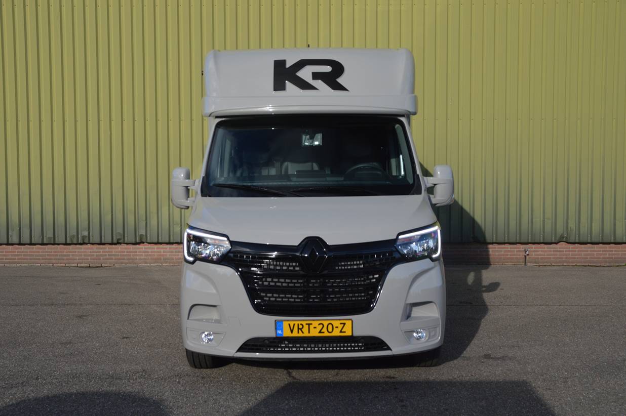 Productfoto: VERKOCHT | Renault Krismar enkel cabine Hengst uitvoering