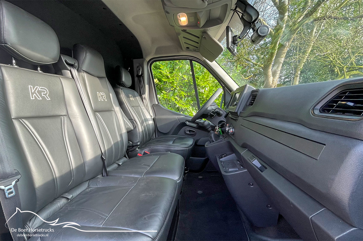 Productfoto: Direct beschikbaar|Renault Krismar | Enkele cabine | Hengstenuitvoering | Handgeschakeld.